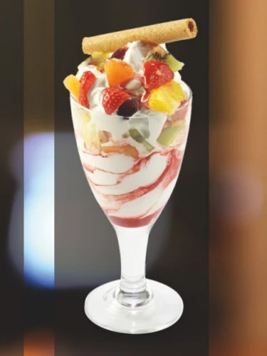 Мороженое с фруктами (250 гр)