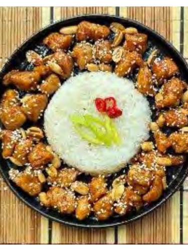 Курица с арахисом